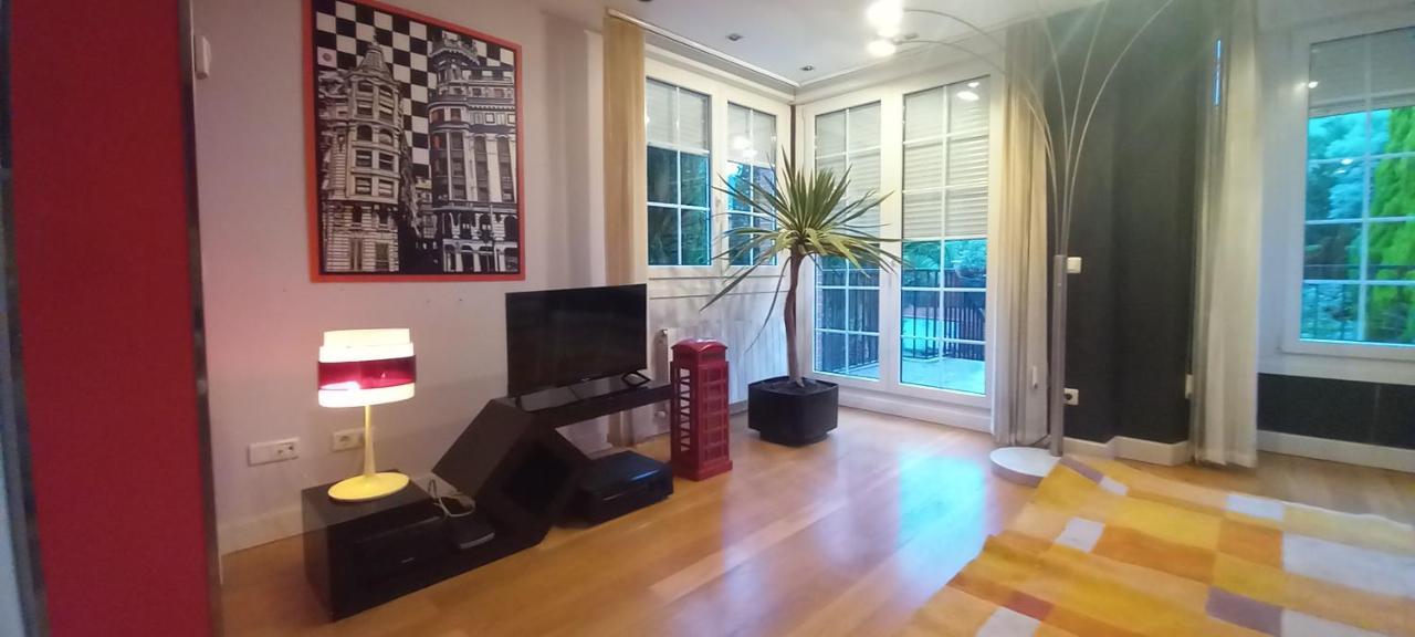 Chalet Con Piscina, Sauna Y Jacuzzi Cerca Del Mar A Media Hora De Bilbao Y Santander El Puente  Exteriör bild