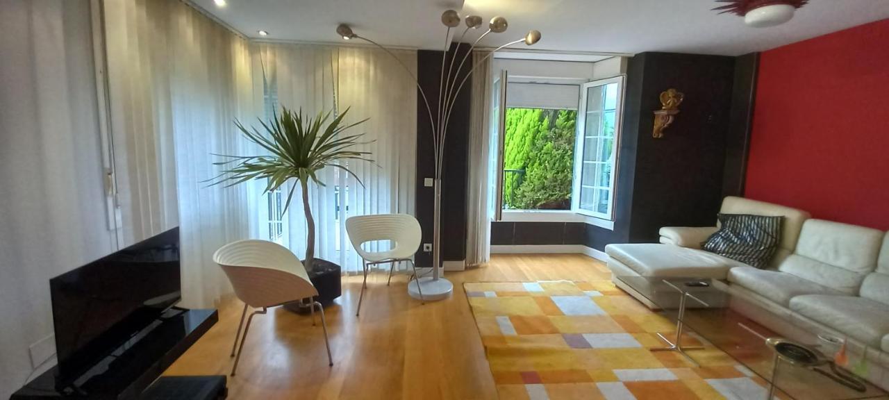 Chalet Con Piscina, Sauna Y Jacuzzi Cerca Del Mar A Media Hora De Bilbao Y Santander El Puente  Exteriör bild